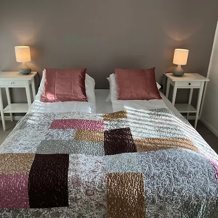 Ferienhaus Bosdalhuset Lavik (Sogn og Fjordane)