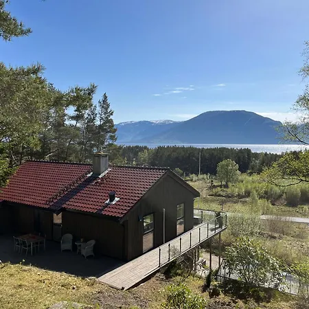 Holiday home Bosdalhuset Lavik (Sogn og Fjordane)