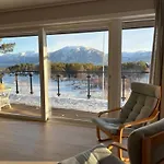 Bosdalhuset 펜션 Lavik (Sogn og Fjordane)
